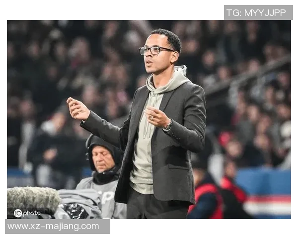 天空体育报道加里奥尼尔与斯特拉斯堡达成执教口头协议将替代罗塞尼尔 天空体育报道加里奥尼尔与斯特拉斯堡达成执教口头协议将替代罗塞尼尔